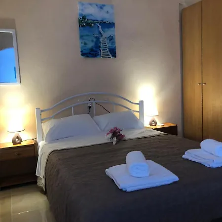 Jonny O, Apartment By The Sea Loutraki  Exterior photo